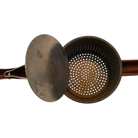 Collectible Vintage Metal Food Press Ricer Masher Handy Ludington Michigan USA - Picture 3 of 7